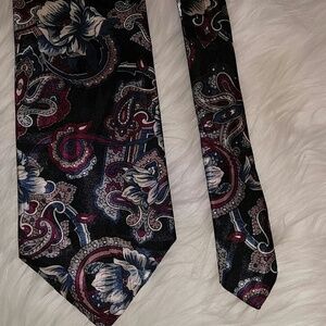 Vintage NWT Floral Paisley Tie 58"